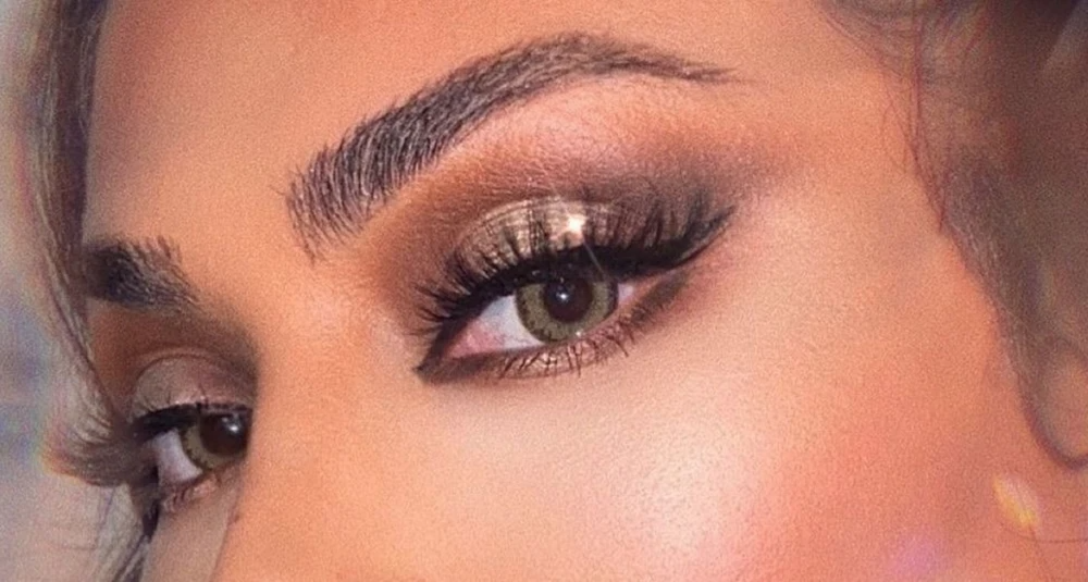 You are currently viewing 5 Ways You Never Thought Of Using Eyeshadow (That Are SO Bomb)