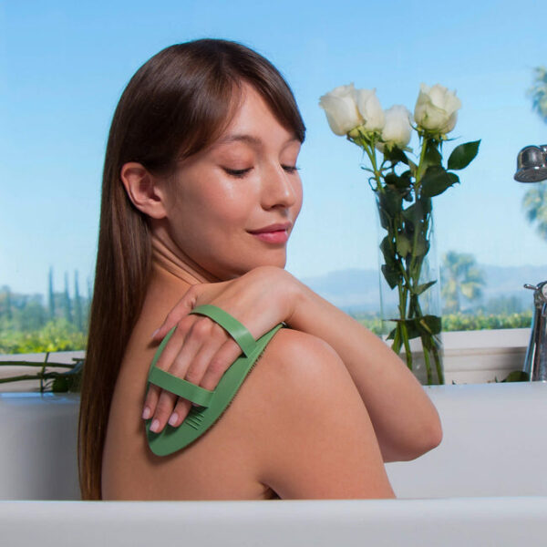 DAILY CONCEPTS Daily Leaves Of Life Body Silicone Scrubber - Image 16