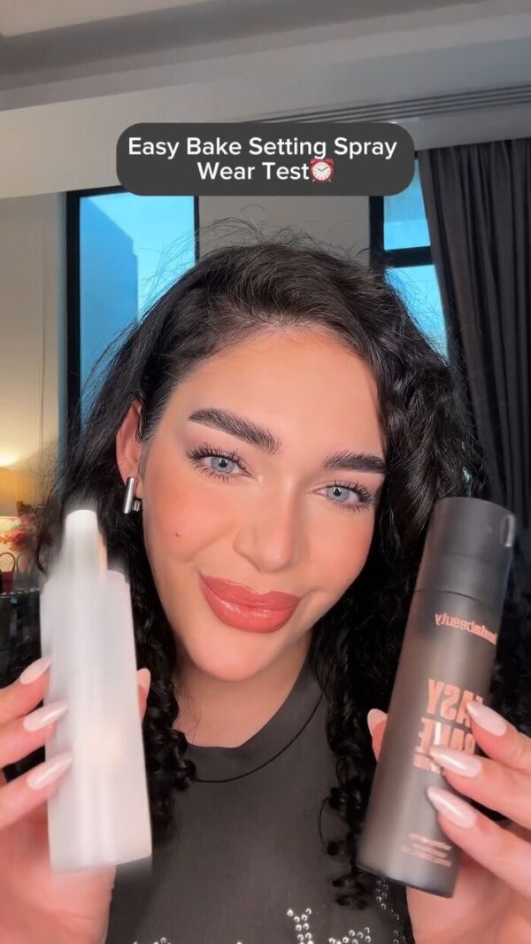 HUDA BEAUTY Easy Bake Setting Spray with 16-Hour Wear - Image 4
